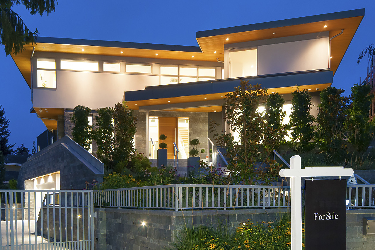 Modern custom build interior